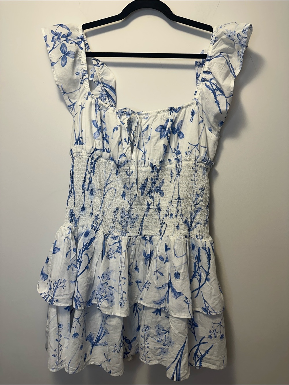 H&M Ruffle Tiered Skirt White Mini Dress with Blue Floral Print - Picture 7 of 12